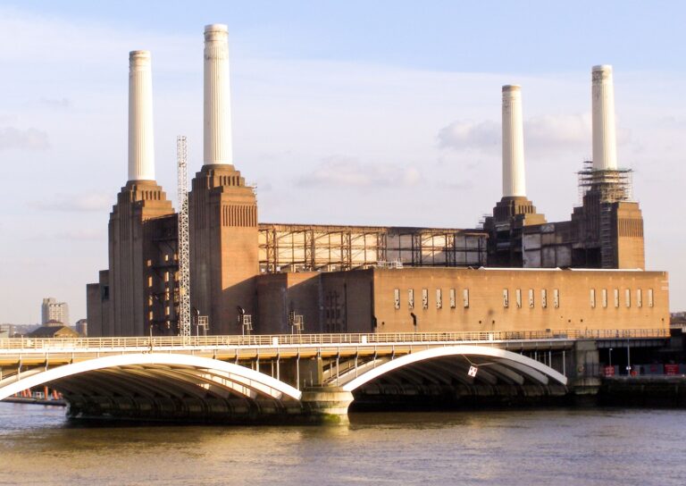 Battersea power station adjacent River Thames